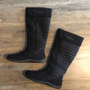 Patagonia winter boots, like new!